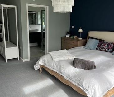 4 bedroom detached house to rent - Photo 6