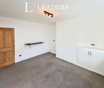 2 bedroom terraced house to rent - Photo 3