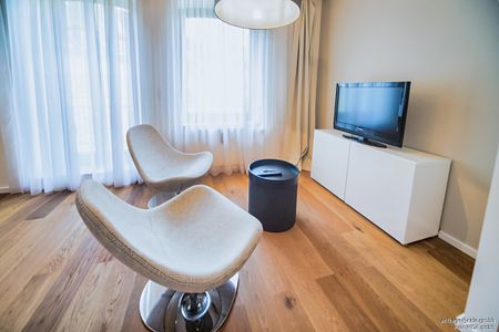 Welc(H)ome® by RIDA FLATS – CGN City: All-in! Internet, Balkon & Top-Lage - Photo 3