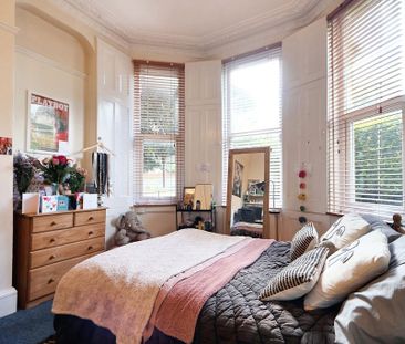 7 bedroom end of terrace house to rent - Photo 4