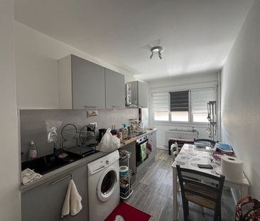 Location Appartement 2 pièces 51m² - Photo 2
