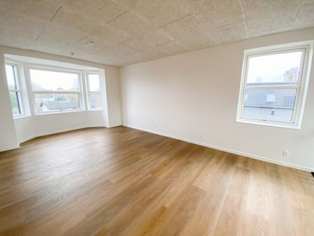 Totalrenoveret 4-værelses lejlighed i Vejgaard - Foto 2