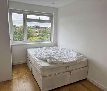 Wickliffe Avenue, London, N3 - Photo 6