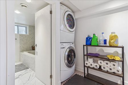 For Lease - 5 Milton Street, Toronto, Ontario - Photo 3