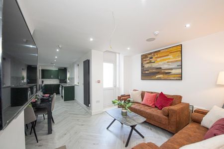 6 bedroom house to rent - Photo 2