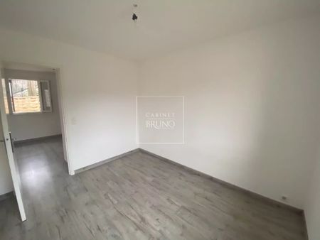 Location Appartement 3 pièces 42m² LA ROQUETTE SUR SIAGNE 06550 - Photo 5