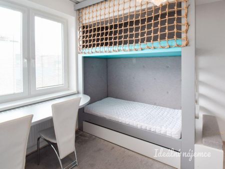 Pronájem bytu 3+kk 73 m2 - Fotografie 3