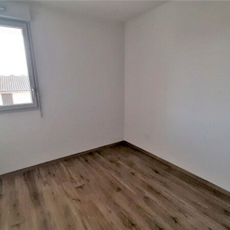 Location Appartement 3 pièces 65m² FROUZINS 31270 - Photo 1