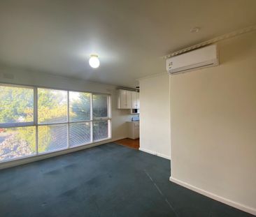 Spacious 1 Bedroom Apartment in Great Location - Photo 3