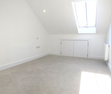 New Road, Brentwood - Photo 5