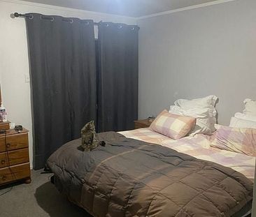 Charming 3-Bedroom Home in Nawton - Photo 2