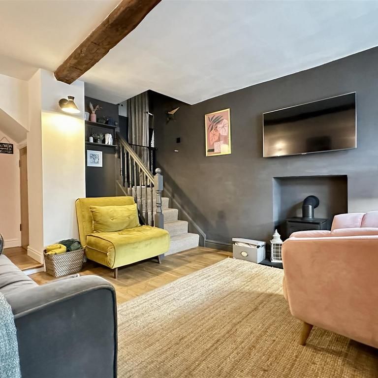 2 bedroom cottage to rent - Photo 1