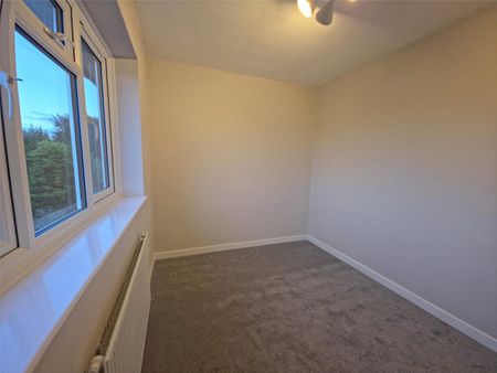 Stamford Green Road, Epsom, Surrey, KT18 7SR - Photo 4