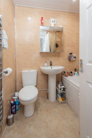 36 Salisbury Street, Dublin Road, Belfast, BT7 1AA - Photo 5