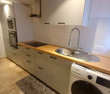 Location Appartement 2 pièces 36m² CABASSE 83340 - Photo 4