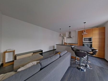 Location Appartement 2 pièces Meublé 40m² SURESNES 92150 - Photo 3