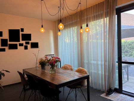 Ruim gelijkvloers appartement te huur - Photo 5