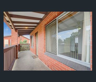 Easy Living in Style - Photo 3