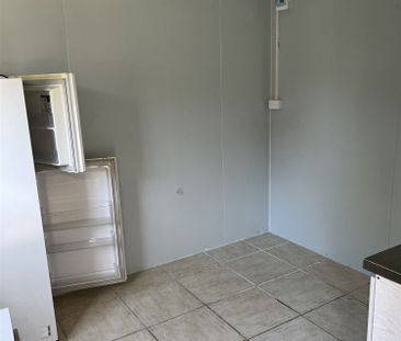 Budget-Friendly 3 Bedroom Home in Convenient Location - Photo 4