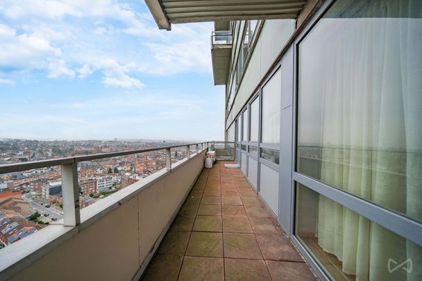 Appartement met twee slaapkamers in Molenbeek-saint-jean - Photo 1