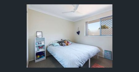 3 bedroom townhouse close to everything - Photo 4