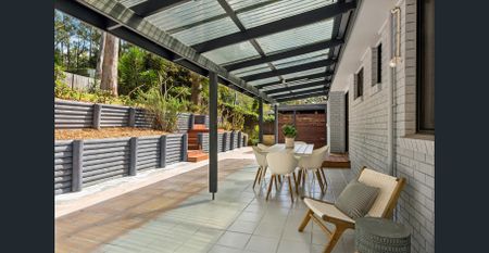 Modern Family Home Surrounded by Peace and Privacy - Photo 5