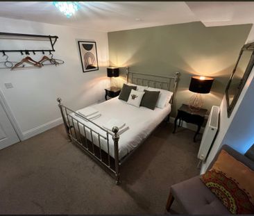 Room in a Shared House, Madeira Place, BN2 - Photo 3