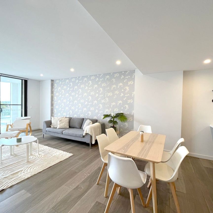 Fully furnished 3 bedroom apartment! - Photo 1