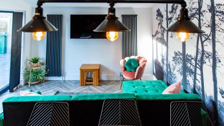 1 bedroom in a house share to rent - Photo 2