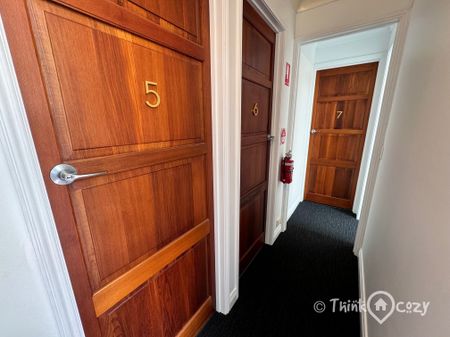 Sunshine West - Photo 2