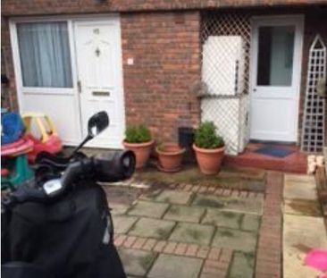 Studio Flat, Sunnyhill Road, SW16 - Photo 5