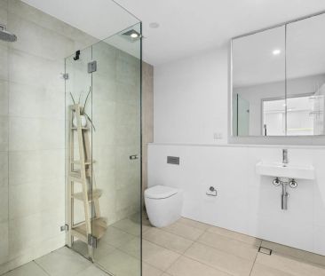 Bright & Sunny Apartment in Brookvale - Photo 4