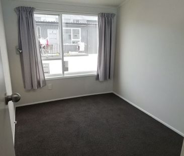 3 Bedroom (+ Study). Renovated & fully fenced - Photo 3