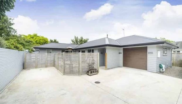 ROSLYN - 3 bedrooms - Photo 1