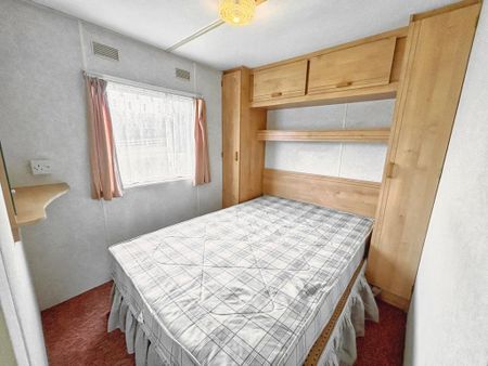 1 bedroom property to rent - Photo 2