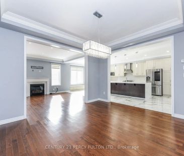 1040 Foxtail Crescent #Main & 2nd - Photo 1