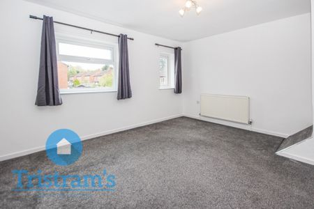 2 bed Semi-Detached House for Rent - Photo 2