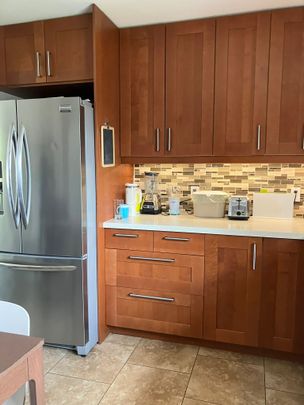 For Lease - 88 KULPIN Avenue Unit# MAIN FLR, Bradford West Gwillimbury, Ontario - Photo 1