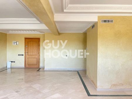 ACHAT/VENTE: appartement 4 pièces (173 m²) à louer à l'hivernage. - Photo 2