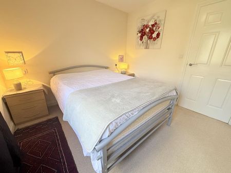 2 bedroom flat to rent - Photo 5
