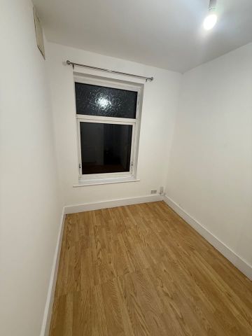 3 Bed Semi-Detached House, Marner Crescent, CV6 - Photo 4