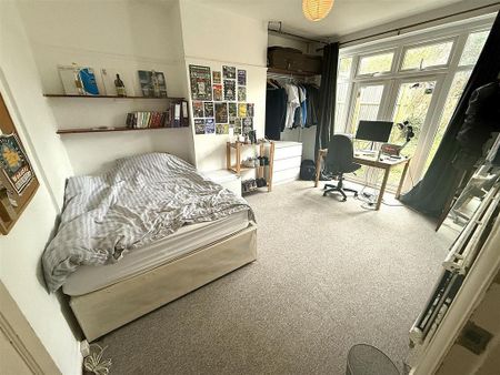 4 bedroom house to rent - Photo 3