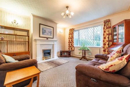 2 bedroom semi-detached bungalow to rent - Photo 2