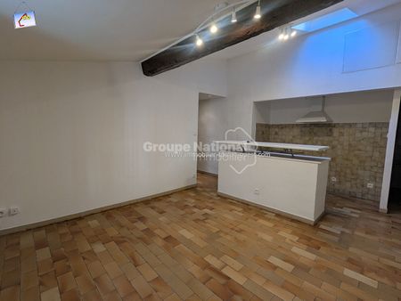 REF 212 - IMMOBILIER TOULON OUEST - AGENCE IMMOBILIERE G.I.O. AUX QUATRE CHEMINS - SECTEUR TOULON CENTRE VILLE - LOCATION T2 - 38 M²-, - Photo 2