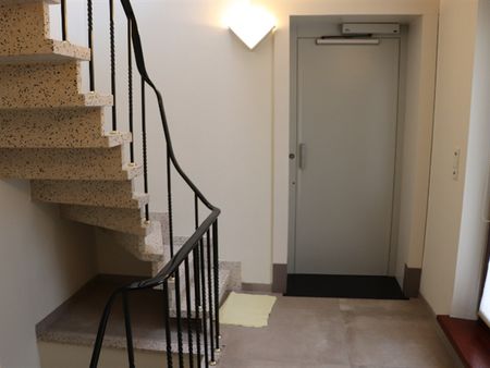 Instapklare woning met lift, 3 SLK, garage, tuin en zwembad - Photo 5