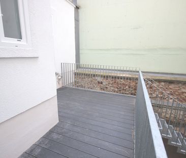 ruhige, neu sanierte 4-Zimmer-Wohnung mit Terrasse, mitten in der F... - Photo 1