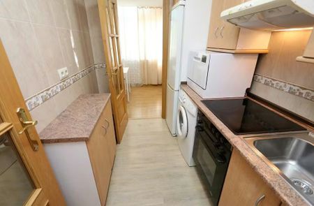 Calle Adelfas, Getafe, Community of Madrid 28903 - Photo 2