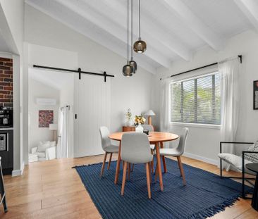 215 Simpsons Road, Elanora QLD 4221 - House For Rent | Domain - Photo 1