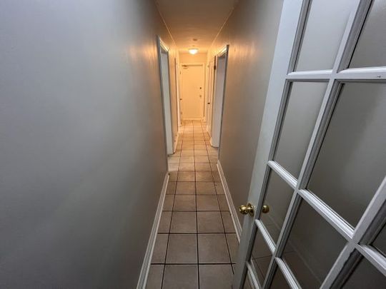 526 College St, Unit 1, Kingston, ON - Photo 1