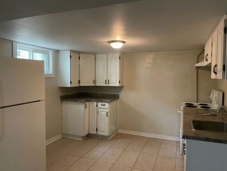 For Lease - 1437 Westbrook Drive Unit# Lower, Peterborough, Ontario - Photo 2